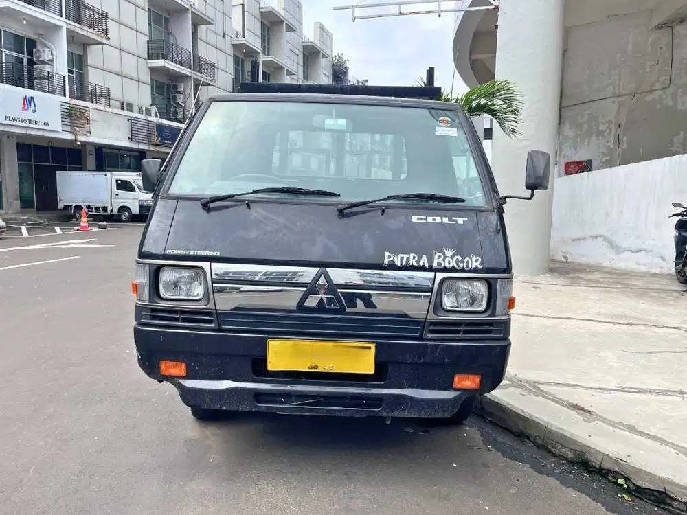 Colt Diesel L300 pick up tahun 2022 plat B kuning Jakpus STNK 05/26