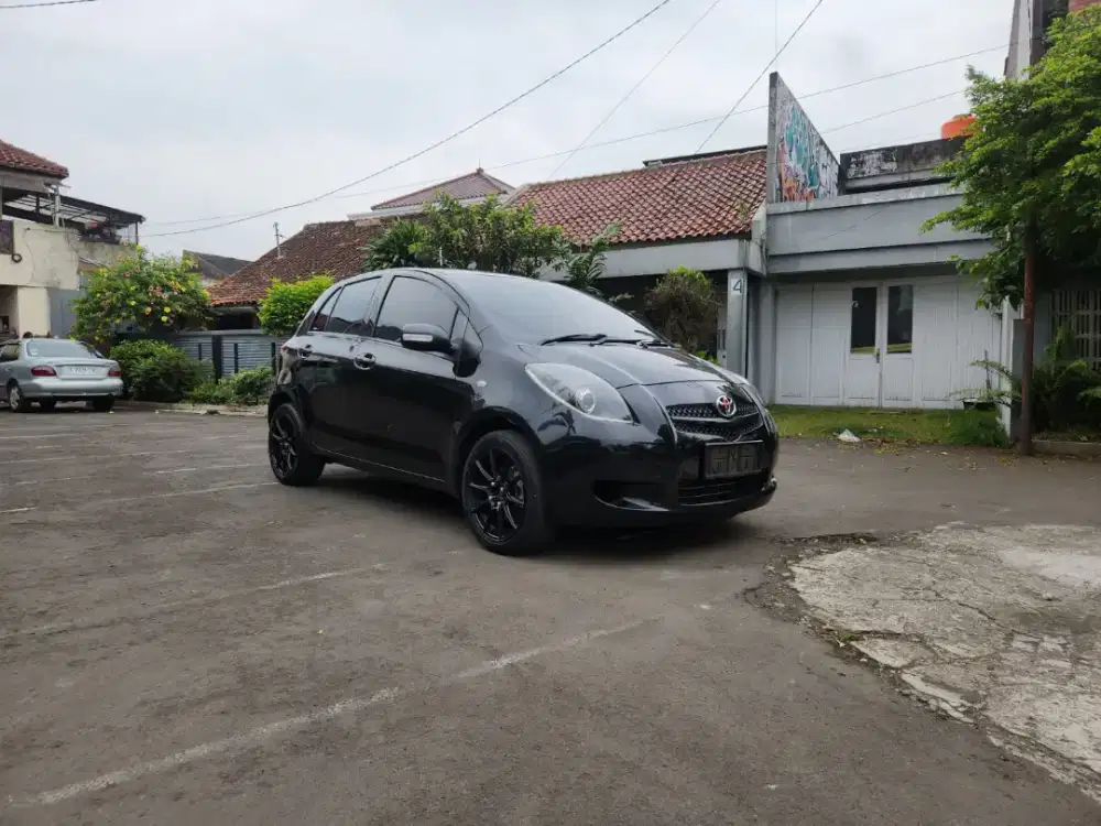 Toyota Yaris 1.5 E Automatic Tahun 2008