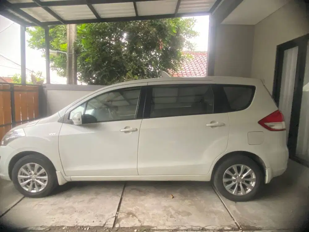 Suzuki Ertiga 1.4 GL M/T 2013 Putih ISTIMEWA10