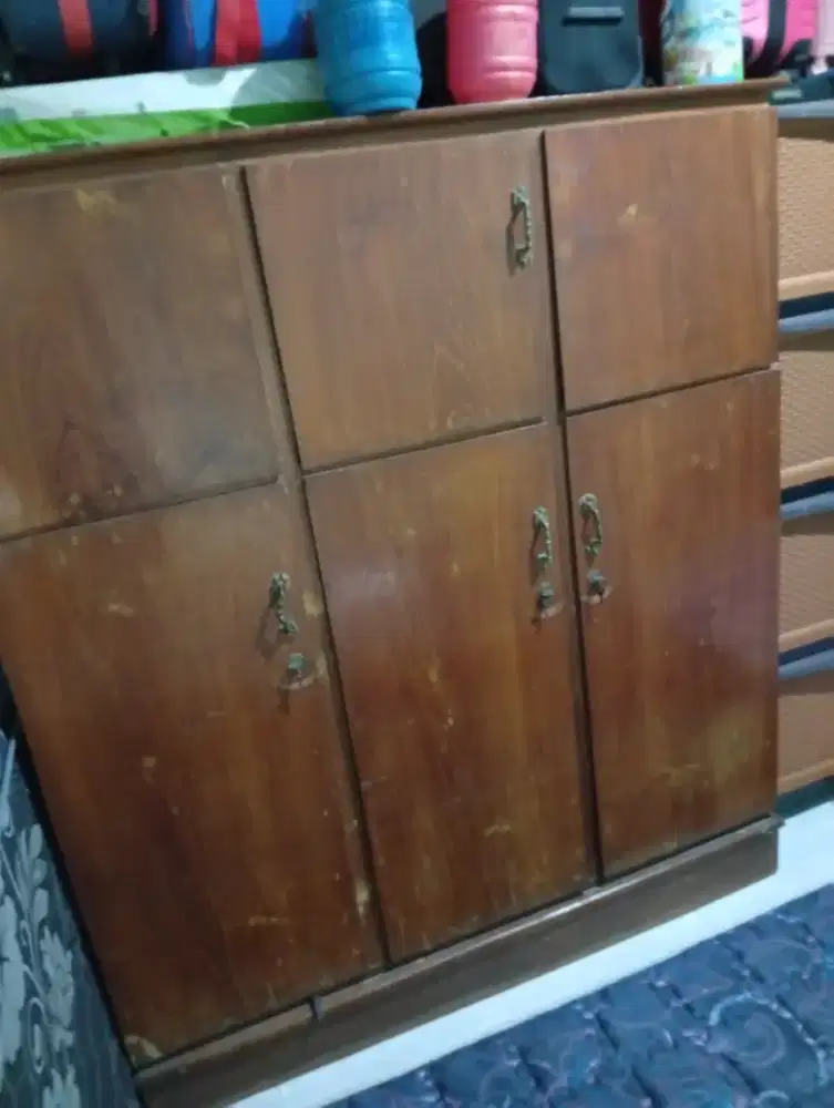 Lemari kayu jati asli kuat