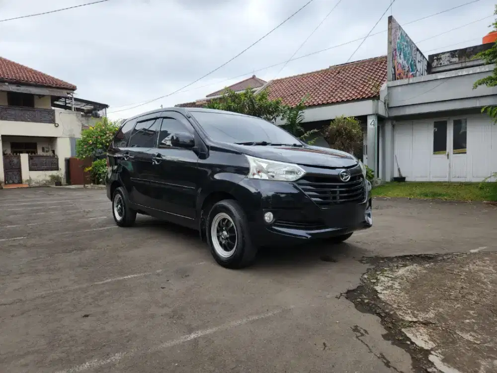 Daihatsu Xenia 1.3 X Manual Tahun 2017