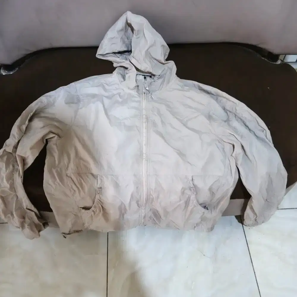 Jaket Parasut Calvin Klein