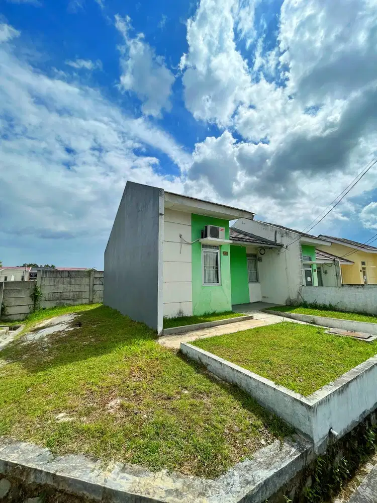 Rumah ULL FURNISH Murah Citra Maja ada dapur, kamar AC, Kloset Duduk