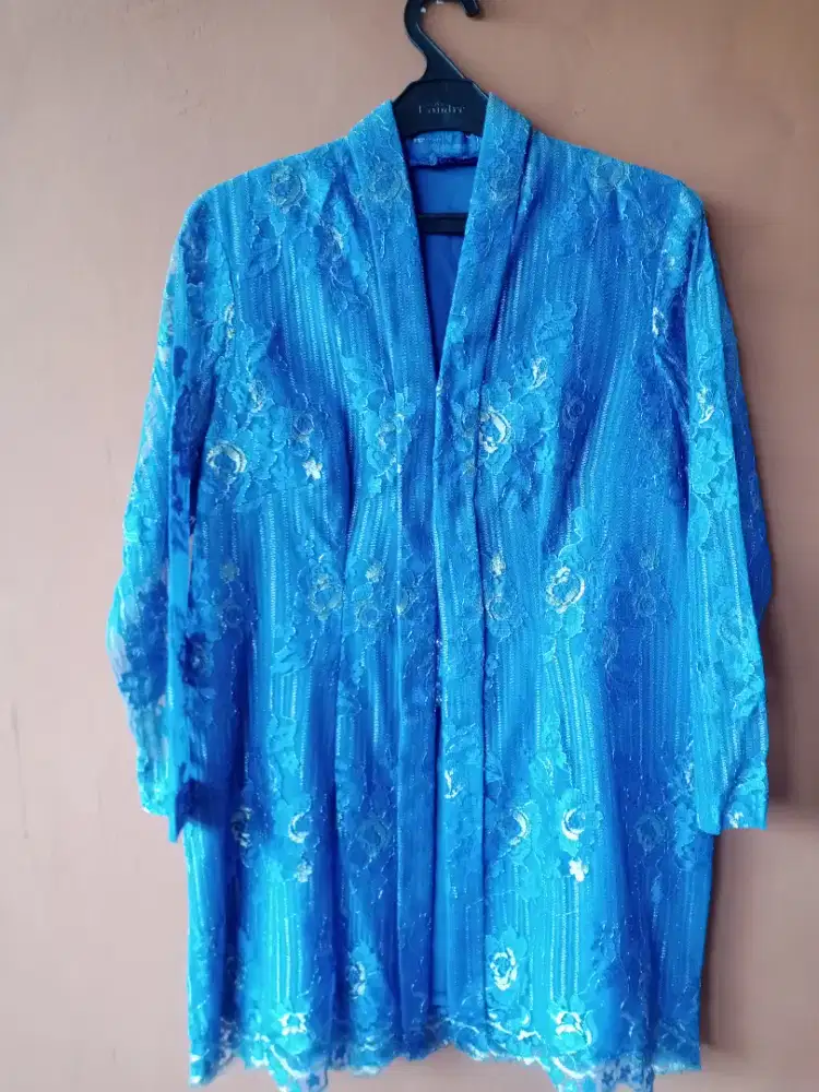 Kebaya Biru brokat chantily