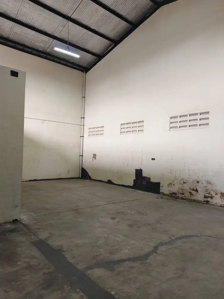 Dijual Gudang Siap Pakai di Bizpak Kopo Bandung