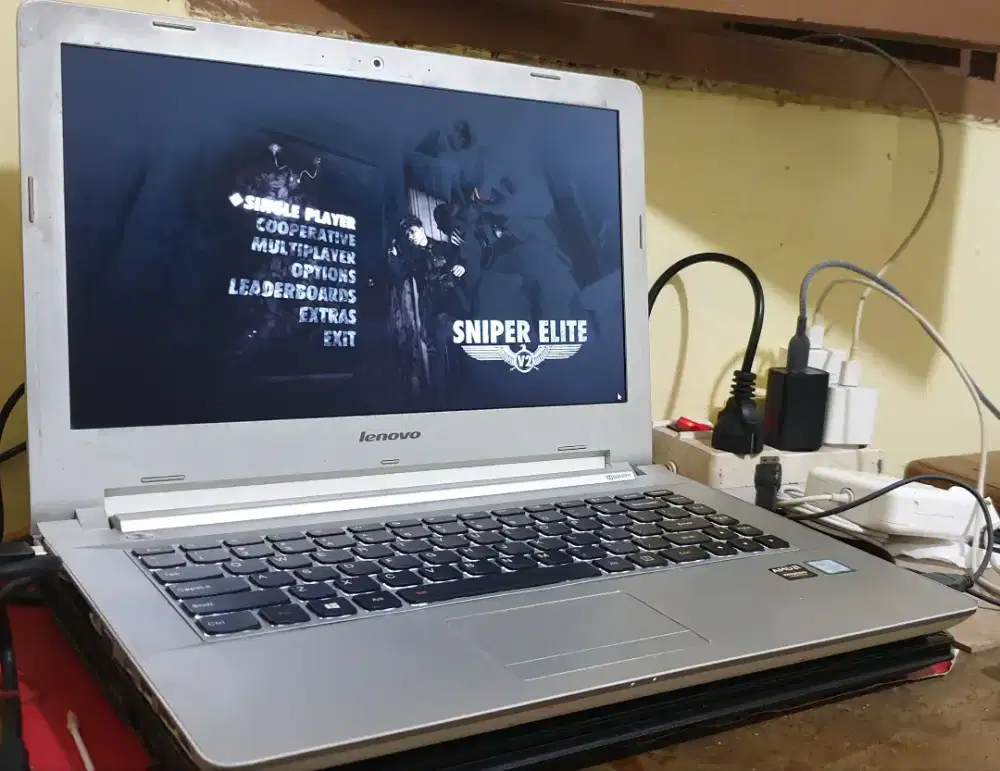 Laptop Gaming Murah Core i7+AMD Radeon R7 2GB Keyboard Lampu Ada Minus