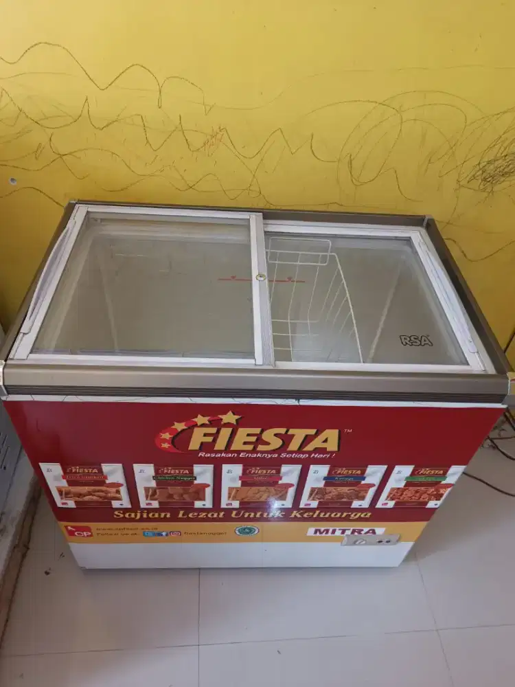 JUAL SLIDING GLASS FREEZER RSA 171 LITER XS-200