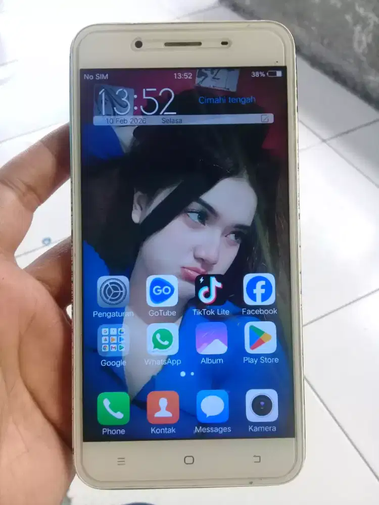 Vivo Y66 4G 4/64 layar 5.5 inchi mulus gold tt/barter