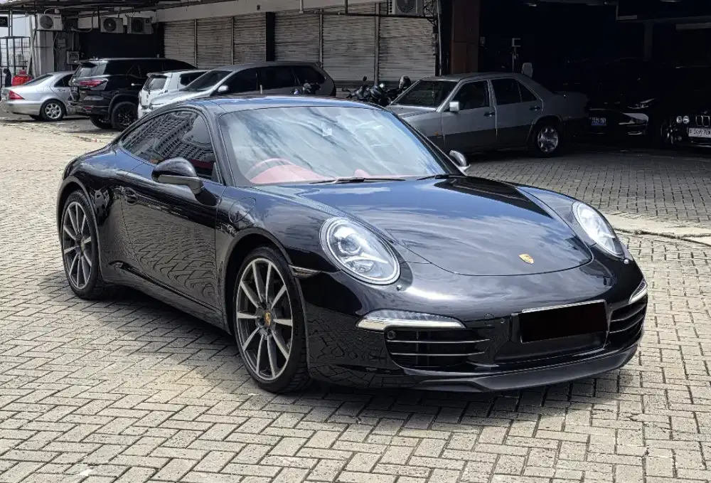 PORSCHE 911 CARRERA S 3.8 2013 ANTIK KM 17RB HITAM INTERIOR MERAH
