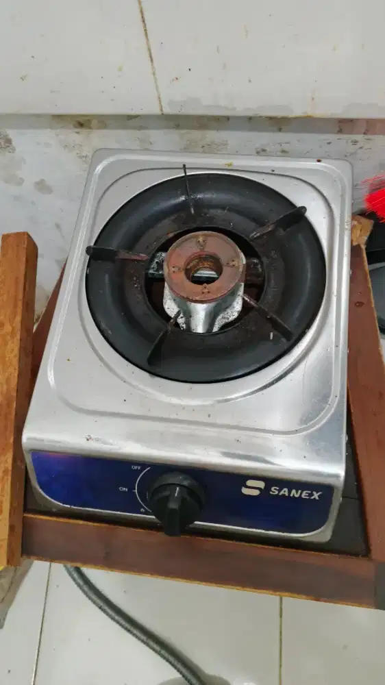 KOMPOR SANEX + SELANG GAS