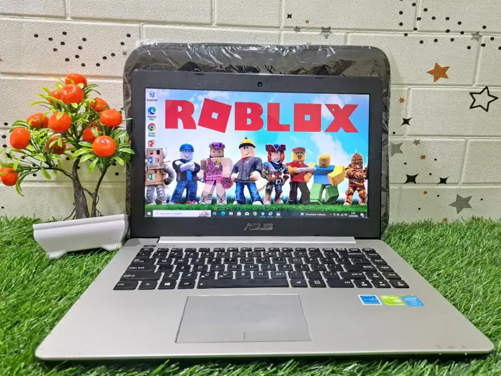 Ram 8 ssd 256 gb core i3 nvidia geforce asus S451L siap pakai