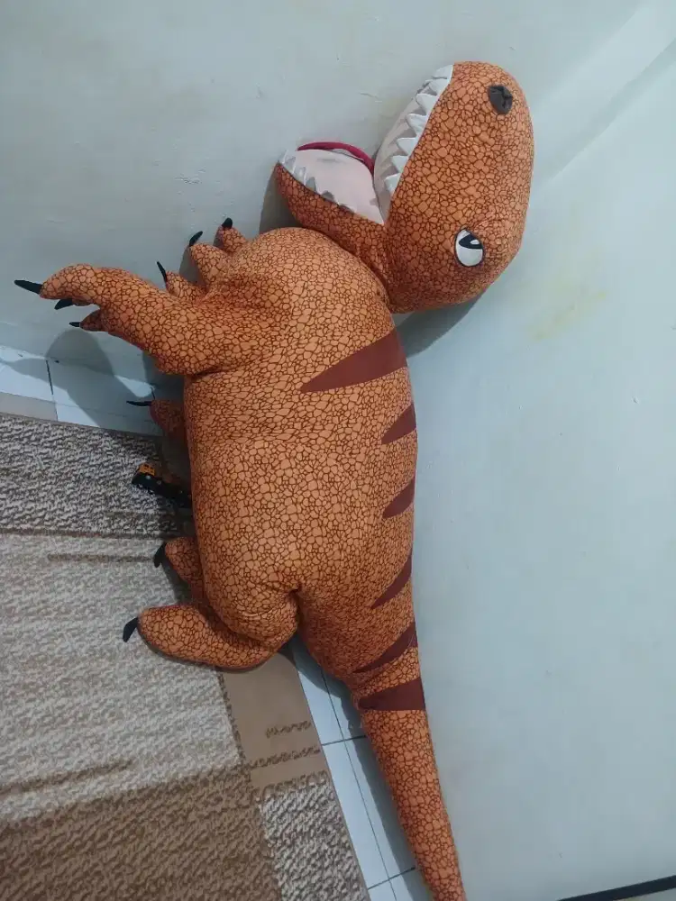 Boneka T-rex gemoy