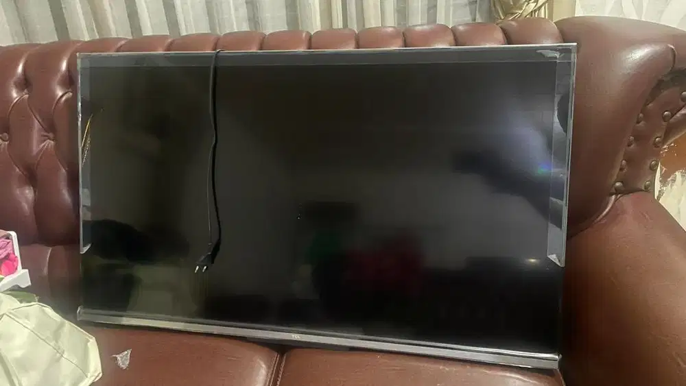 DIJUaL TV TCL 43inch