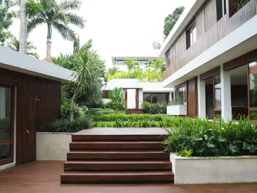 Villa 5 Kamar Tidur dengan Akses Sungai Pribadi dan Taman Luas di Kaba-Kaba (B-KK30)