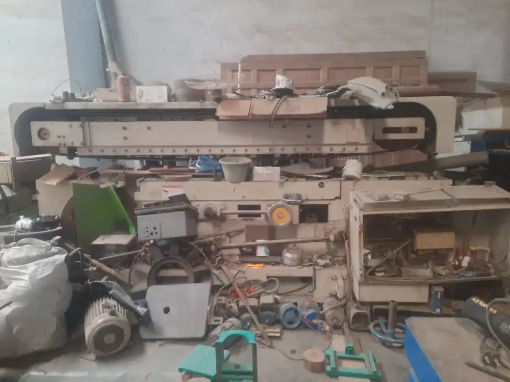 Mesin mesin pertukangan kayu sangat istimewa