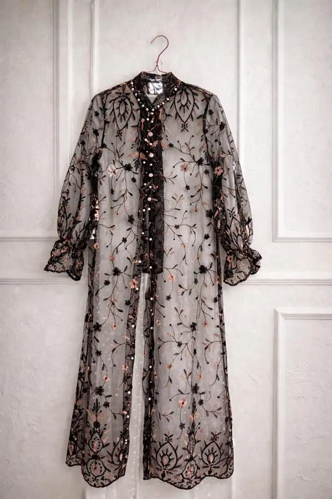 Set Outer Brokat Hitam Floral + Daleman