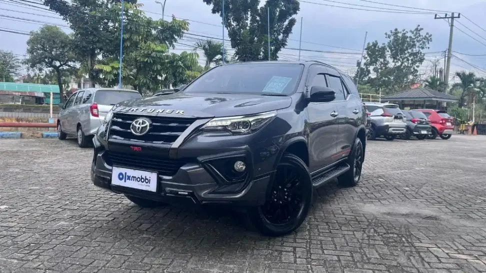 Toyota Fortuner 2.7 SRZ TRD Bensin-AT 2020 - ZV