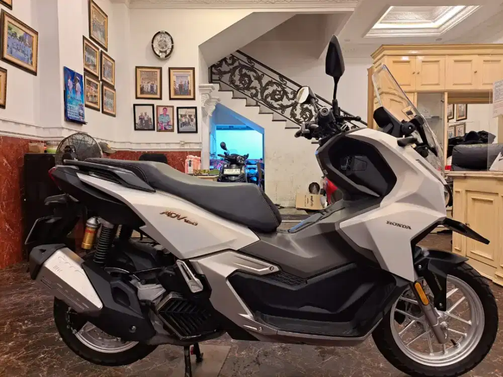 HUB CE KOM DP PROMO ADV 160 ABS 2024 MOTOR GRES KAYA BARU KM RENDAH