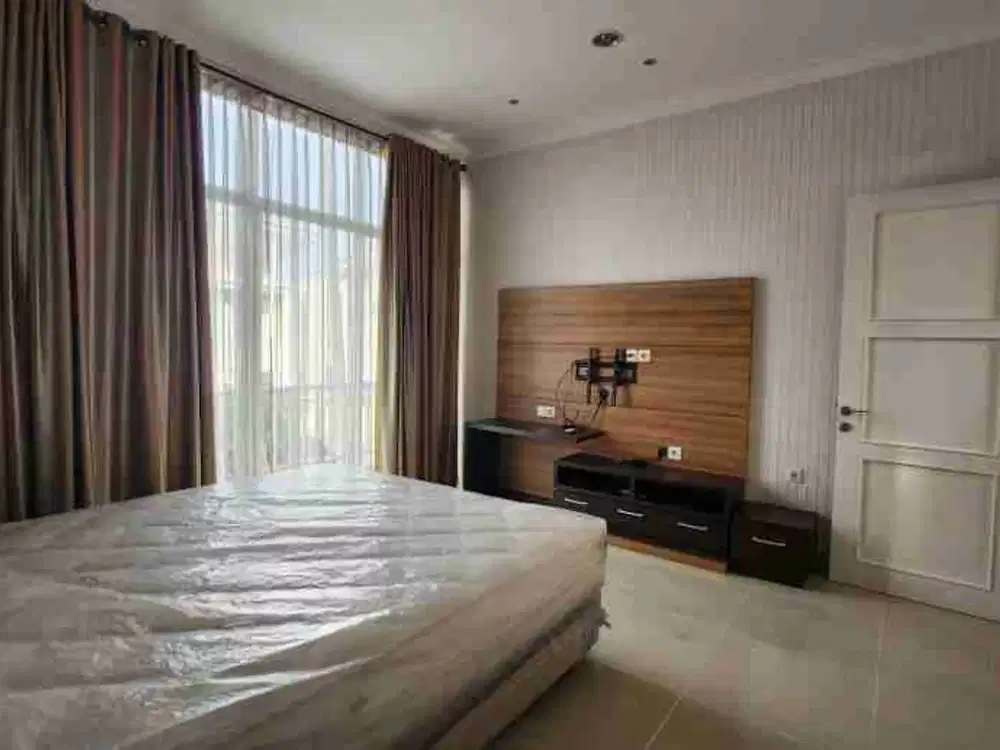 Dijual Rumah Full Furnished Cluster Grisea BSD City Tangerang