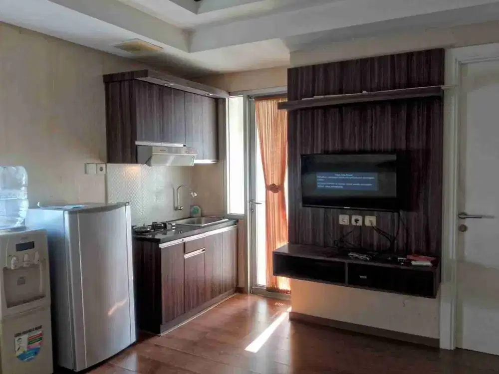 Di sewa apretemen green lake sunter tipe 2 bedroom full furnished