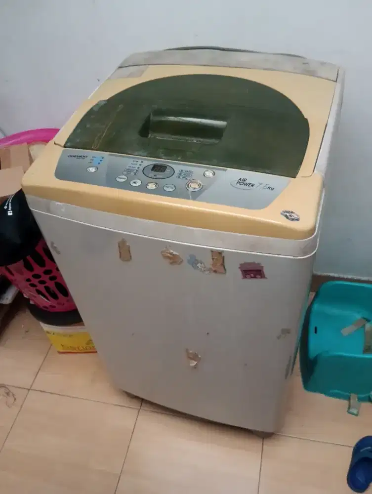 Daewoo mesin cuci bekas