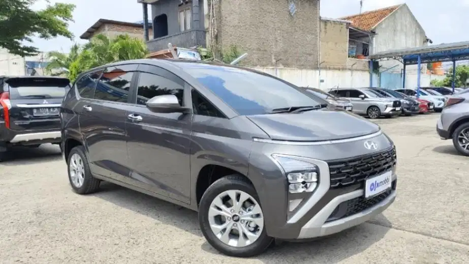 KM RENDAH - Hyundai Stargazer 1.5 Trend Essential Bensin-AT 2025 SALZ