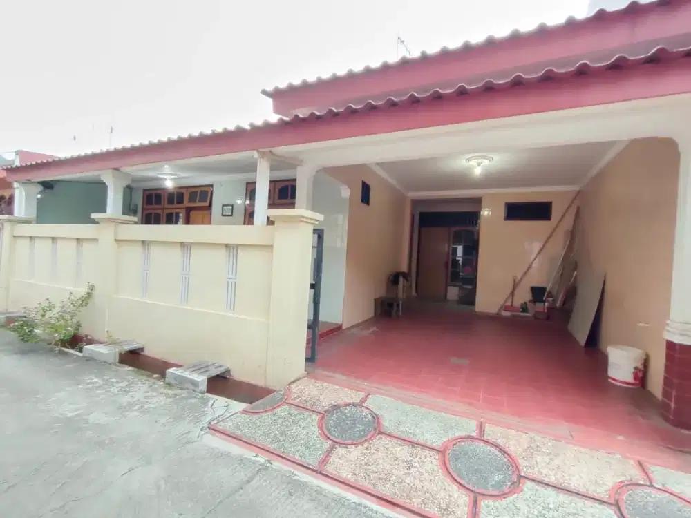 Rumah Luas Hadap Timur 7 Mnt ke Grand Galaxy Park Dibantu KPR J-41317