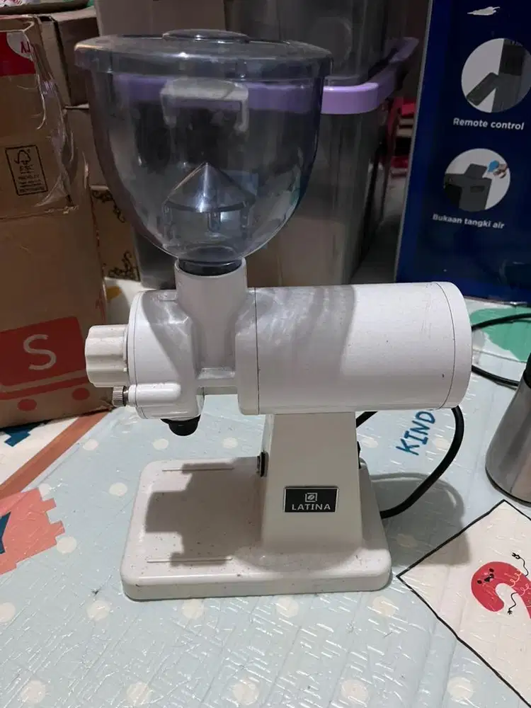 Grinder kopi elektrik