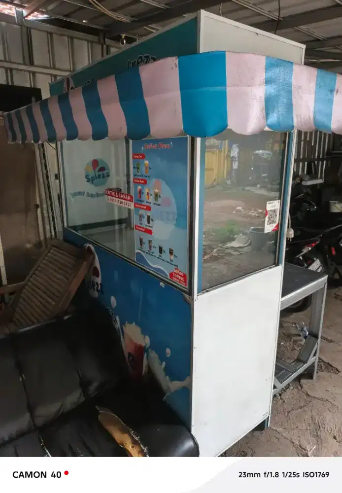 Gerobak bekas jualan es