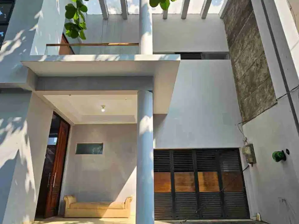 Rumah Bagus Lokasi Strategis Siap Huni Di Cilandak Barat