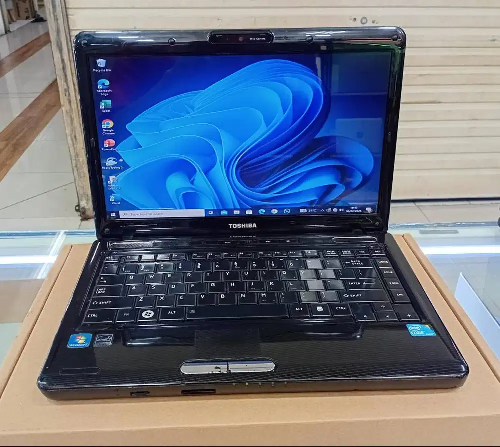 USB PORT WIFI WEBCAME   APLIKASI SIAP PAKAI :  Ms Office  Mozilla/Chro