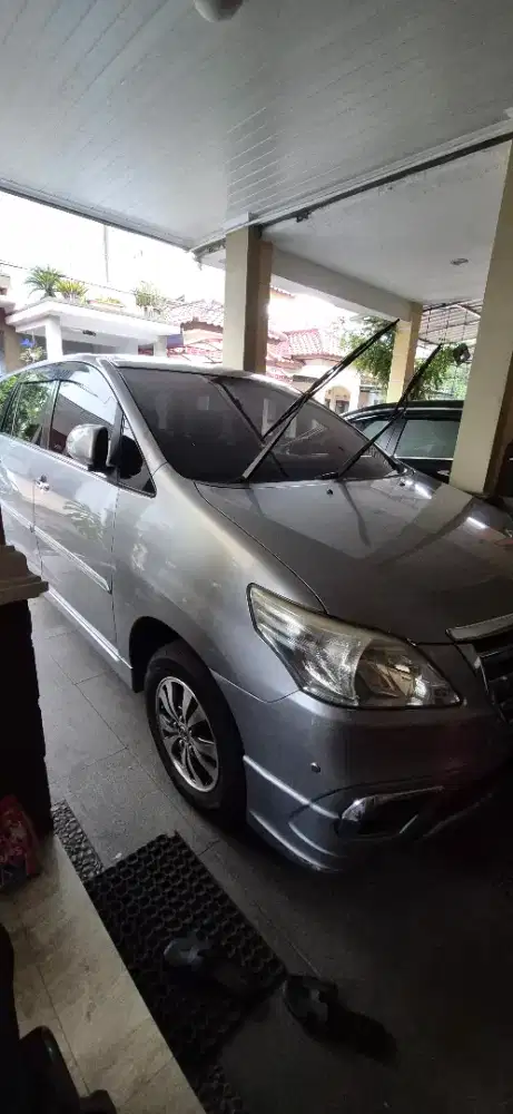 Toyota Innova V Luxury Matic