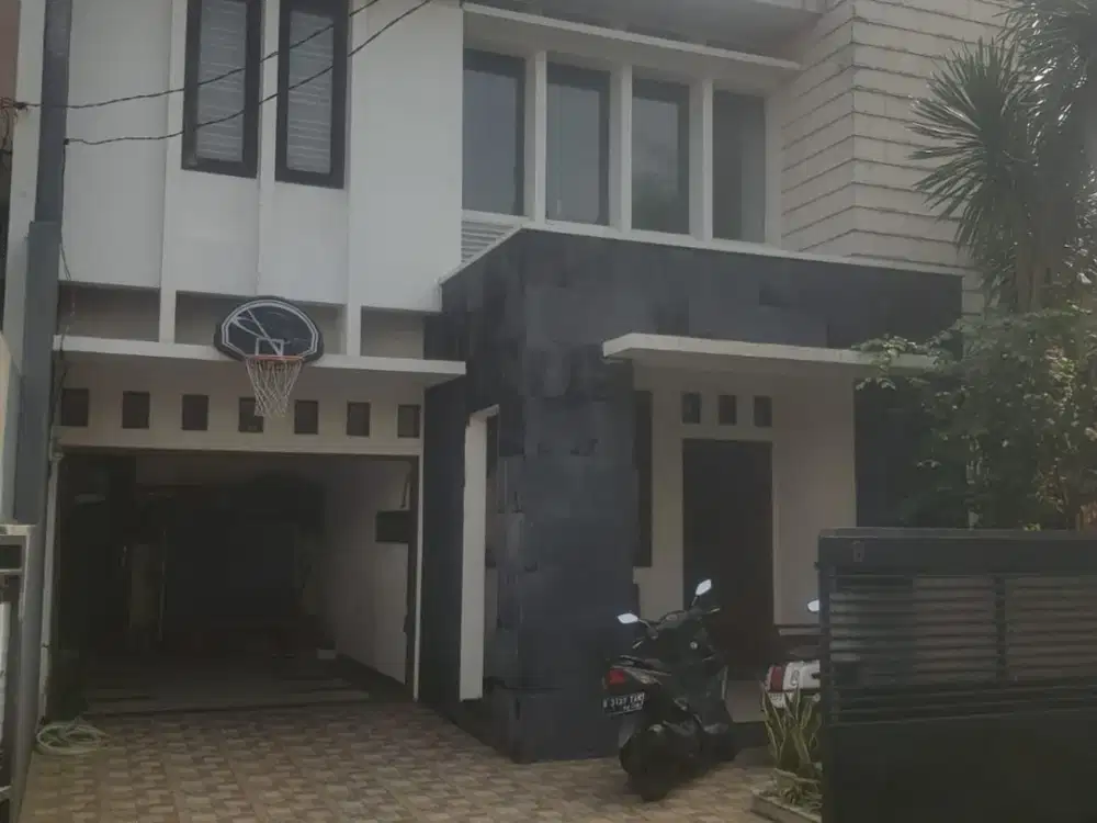 Rumah LB 200 SHM 10 Menit ke Lippo Plaza Kramat Jati Siap KPR J-41015