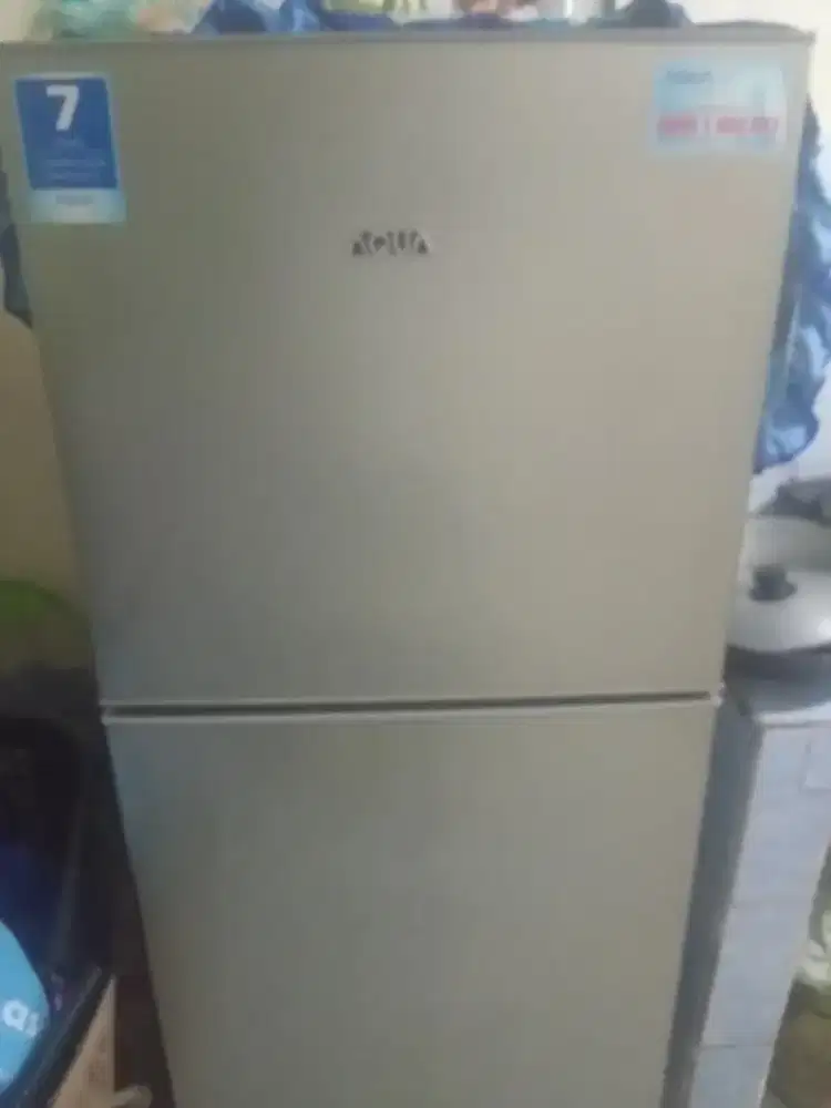 Di jual kulkas Aqua