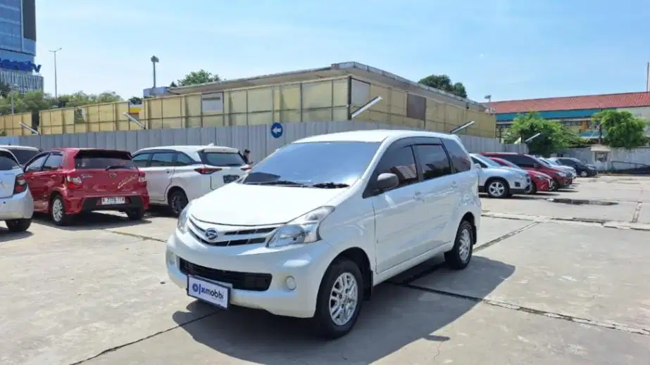 DP MURAH - Daihatsu Xenia 1.3 X Bensin-MT 2015 Putih