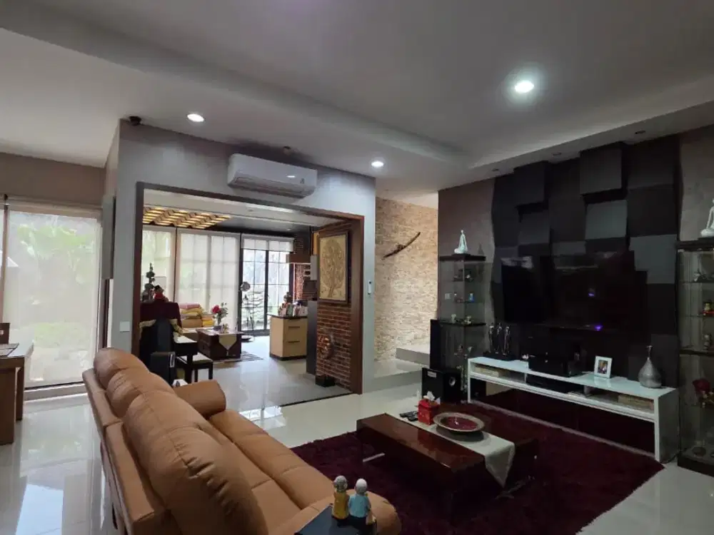 JUAL RUMAH FULL FURNISHED DE PARK BSD Row Jalan Super Lebar