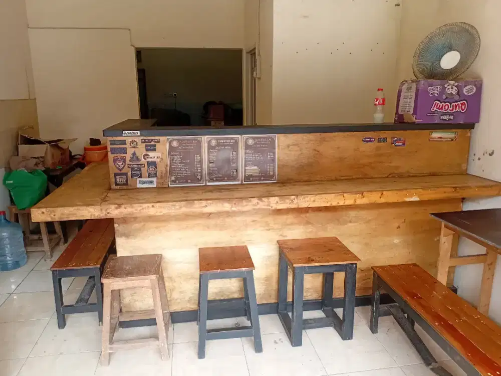 Meja kasir bar watkop