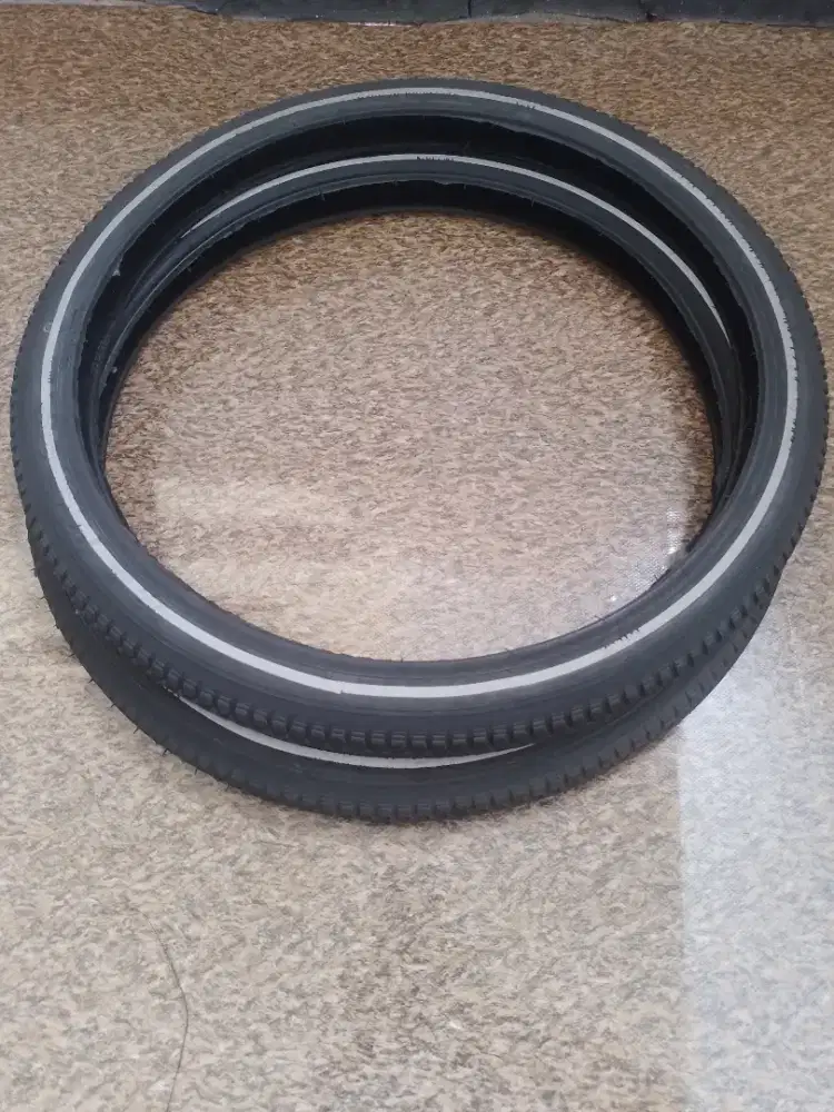 Ban Luar Deli 16x1 3/8 sepasang