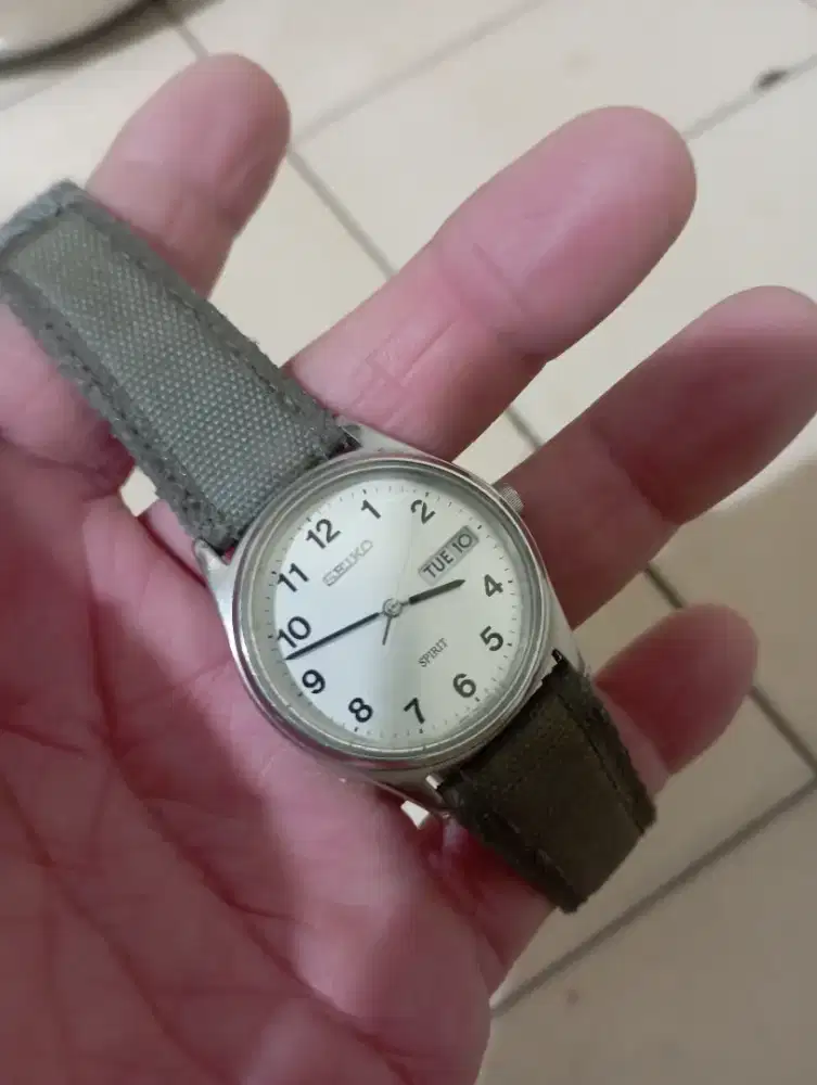Jam tangan Seiko spirit JDM klasic Quartz