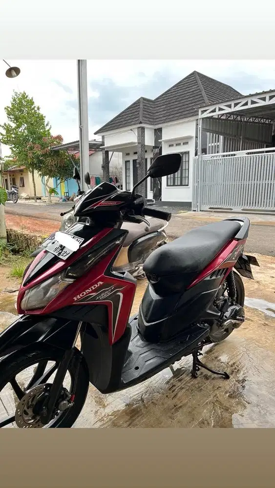 Di jual Vario 2012