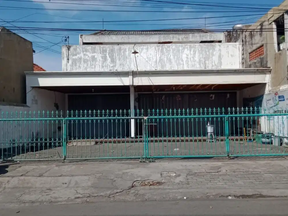 Komersial Ex Apotik di Jalan Raya Bendul Merisi Surabaya - Bangunan 1 Lantai