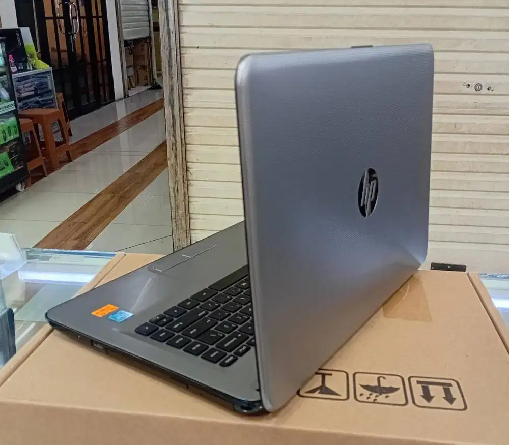 Laptop Leptop Bekas Scond hp   14-am514tu Celeron n3060  Ram 4gb Hdd 5