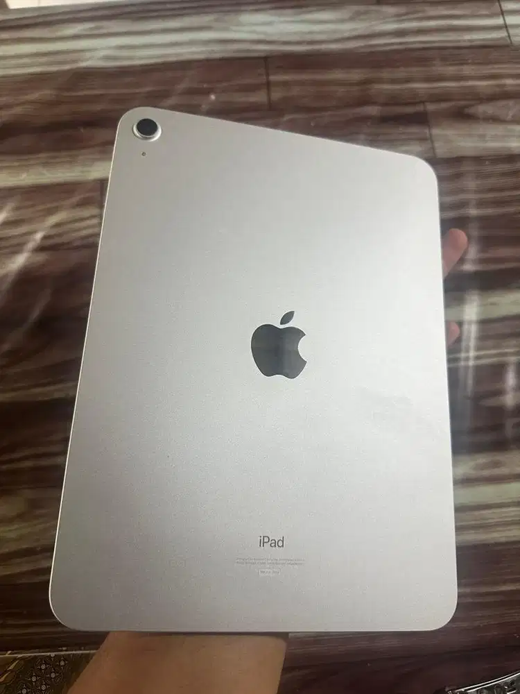 Dijual ipad gen10 kondisi lecet secuil