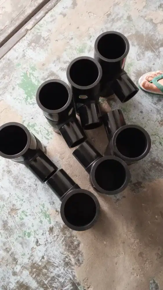 SANFU REDUCER TEE 110x75 HDPE