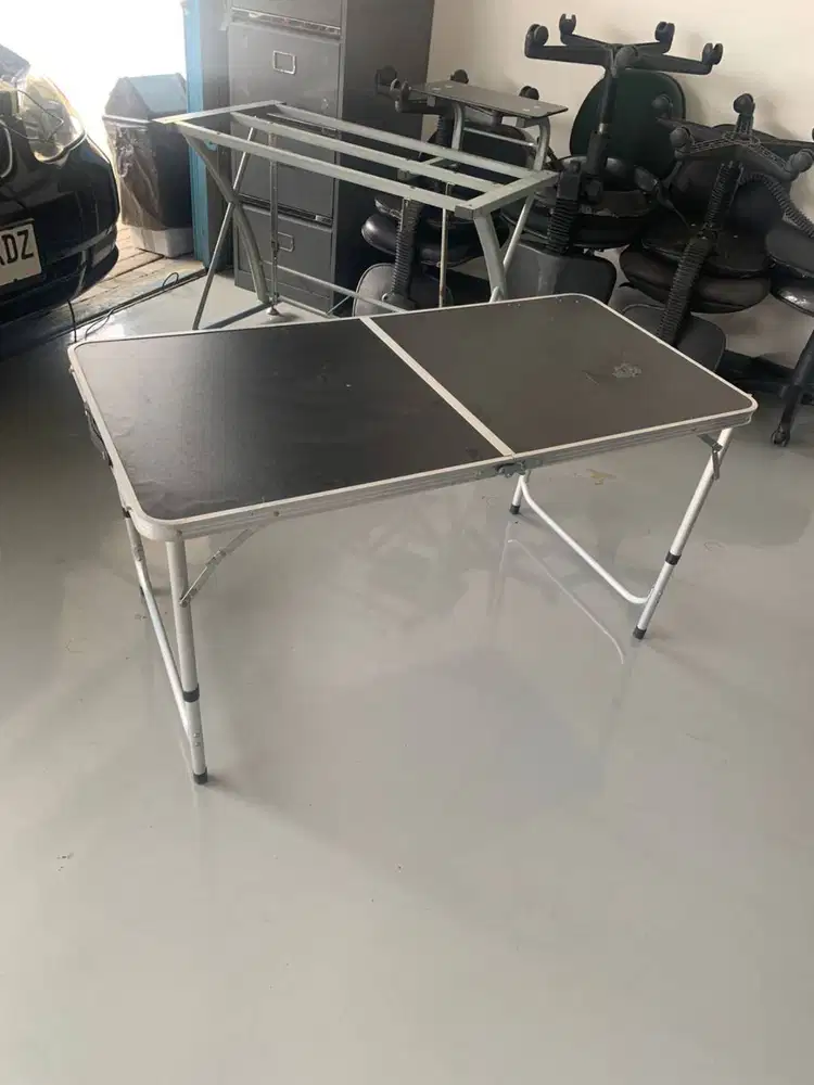 Meja Lipat Siap pakai