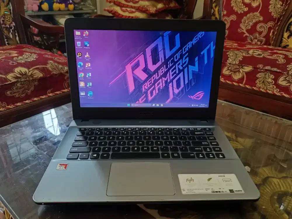 Laptop Asus X441BA AMD A4 RAM 4GB SSD 256GB