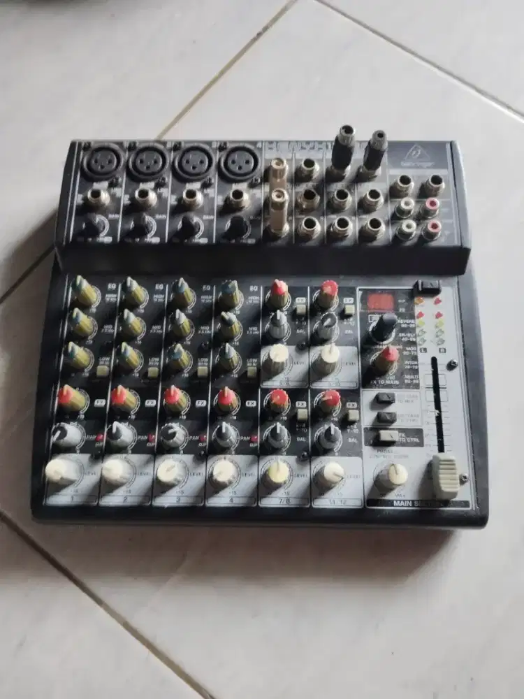 Mixer behringer 1202fx mantap nett