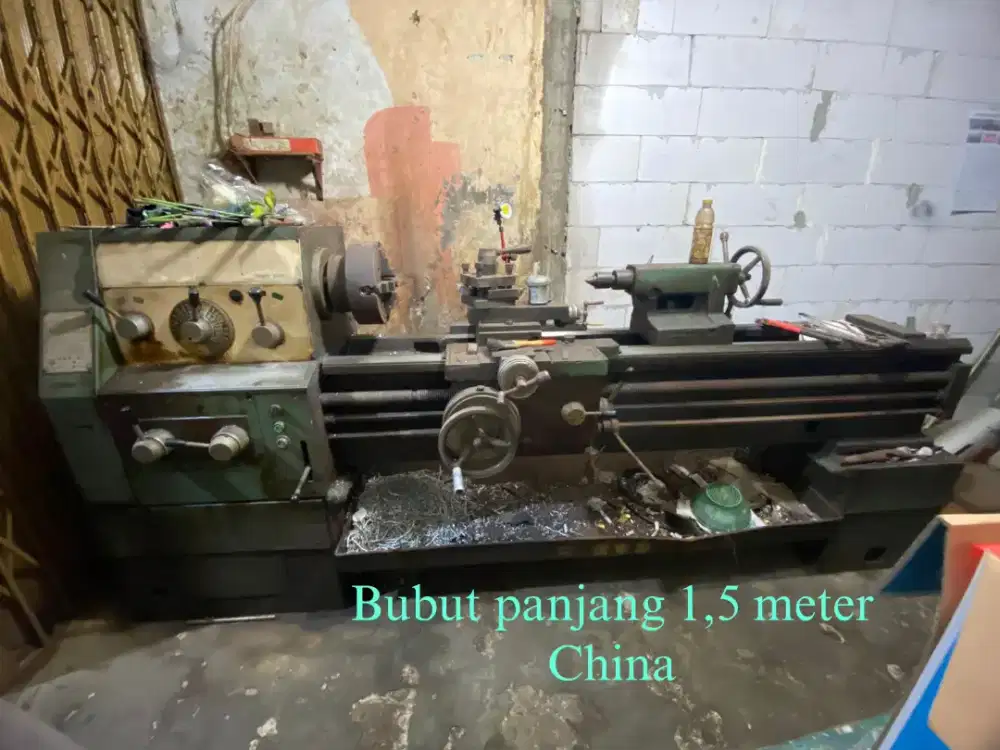 DIJUAL MESIN BUBUT PANJANG 1,5 meter