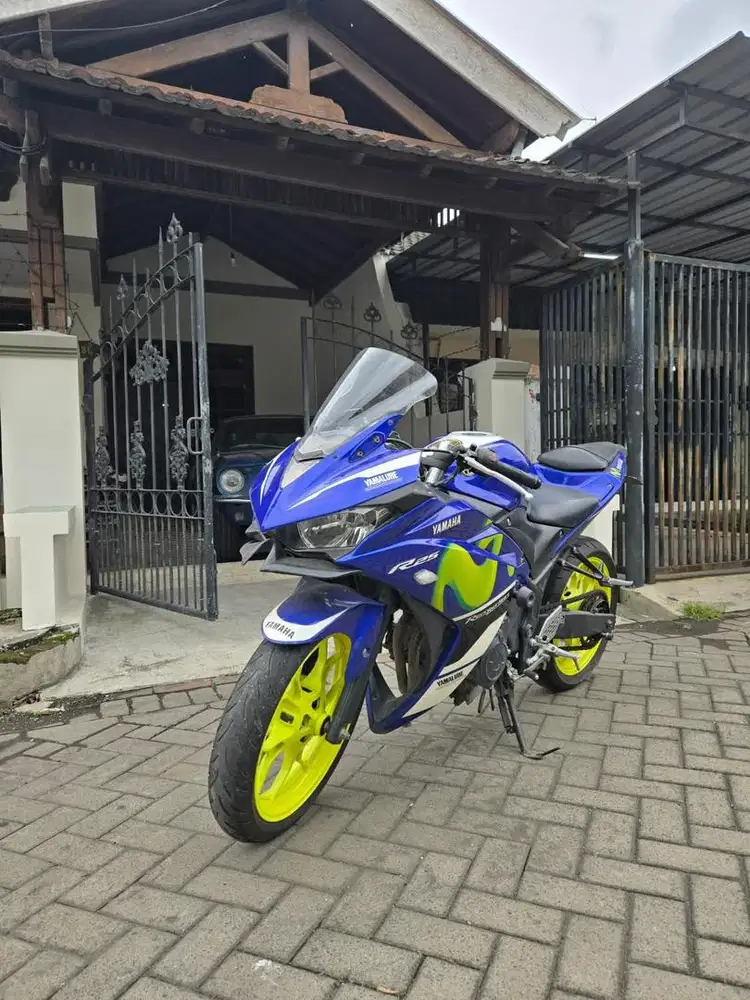 Jual yamaha r25 moviestar edition