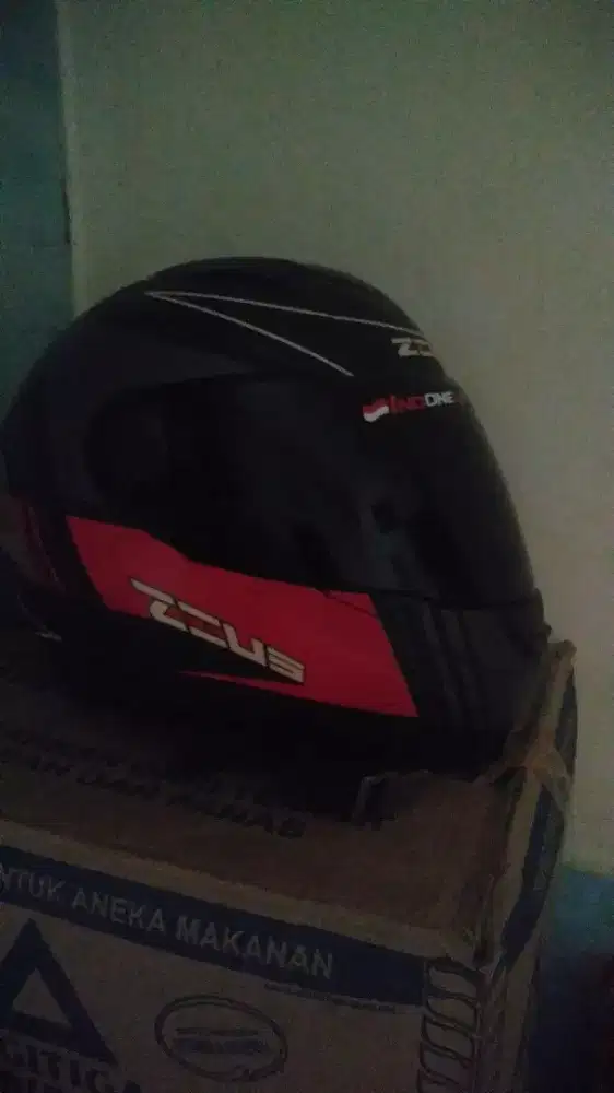 Jual Helm zeus 811